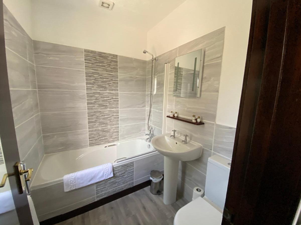 The Griffin Llyswen Hotell Brecon Exteriör bild
